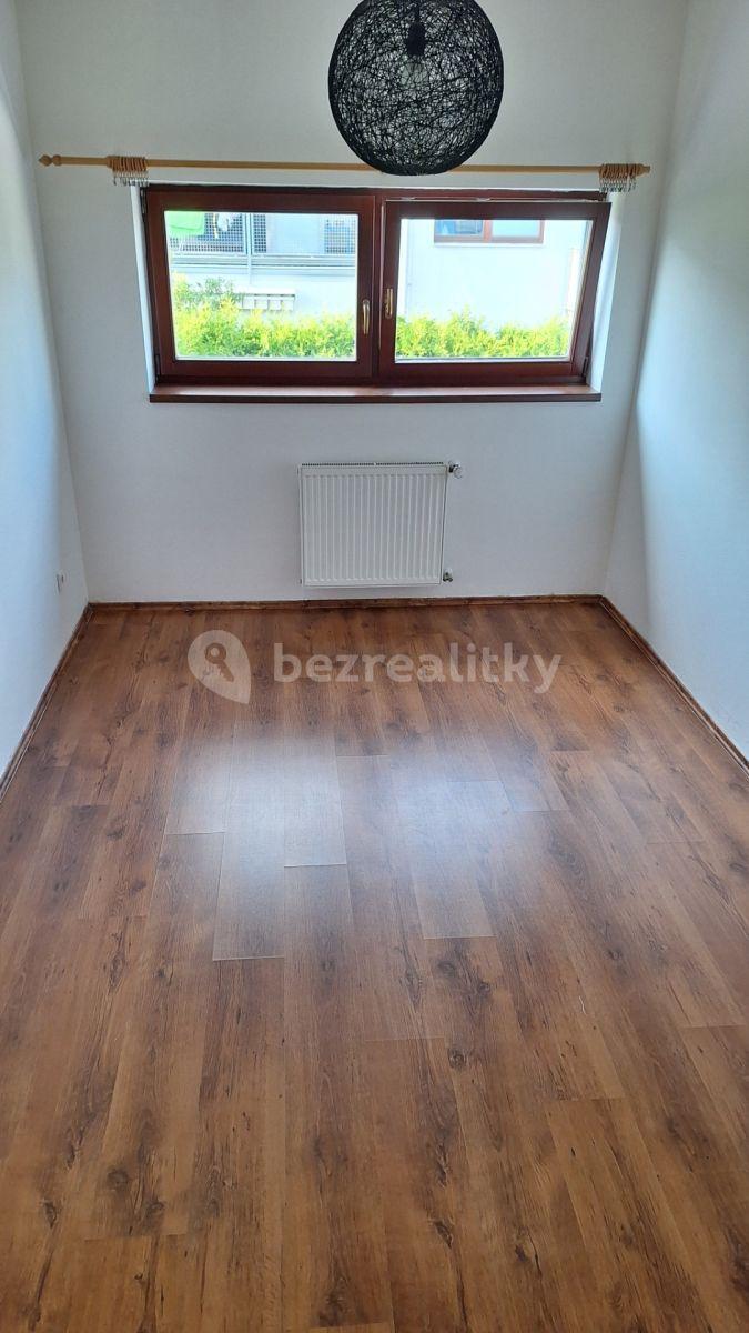 2 bedroom with open-plan kitchen flat to rent, 76 m², Jiráskova, Jinočany, Středočeský Region