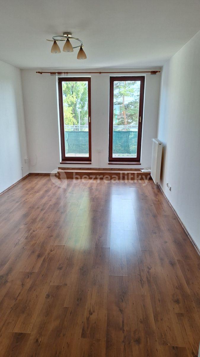 2 bedroom with open-plan kitchen flat to rent, 76 m², Jiráskova, Jinočany, Středočeský Region