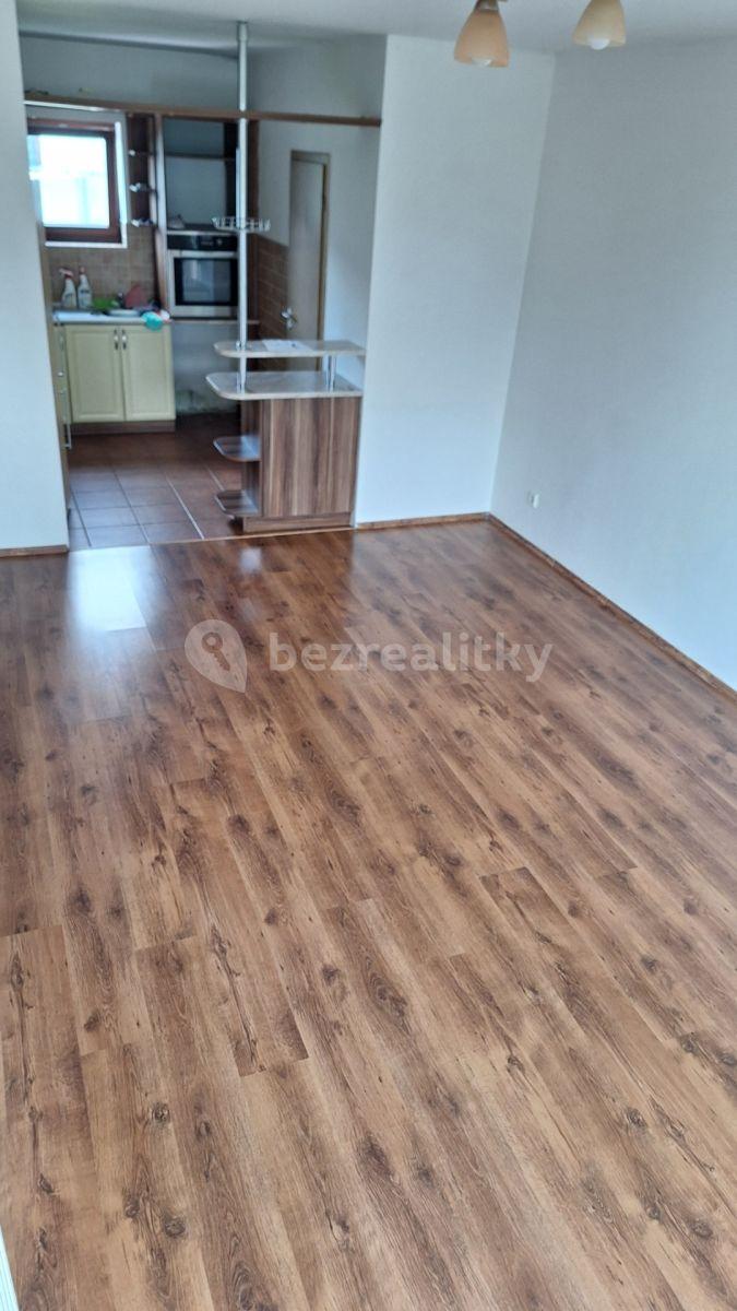 2 bedroom with open-plan kitchen flat to rent, 76 m², Jiráskova, Jinočany, Středočeský Region