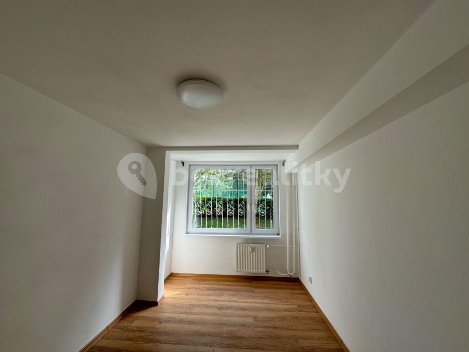 2 bedroom with open-plan kitchen flat to rent, 67 m², Letovská, Prague, Prague