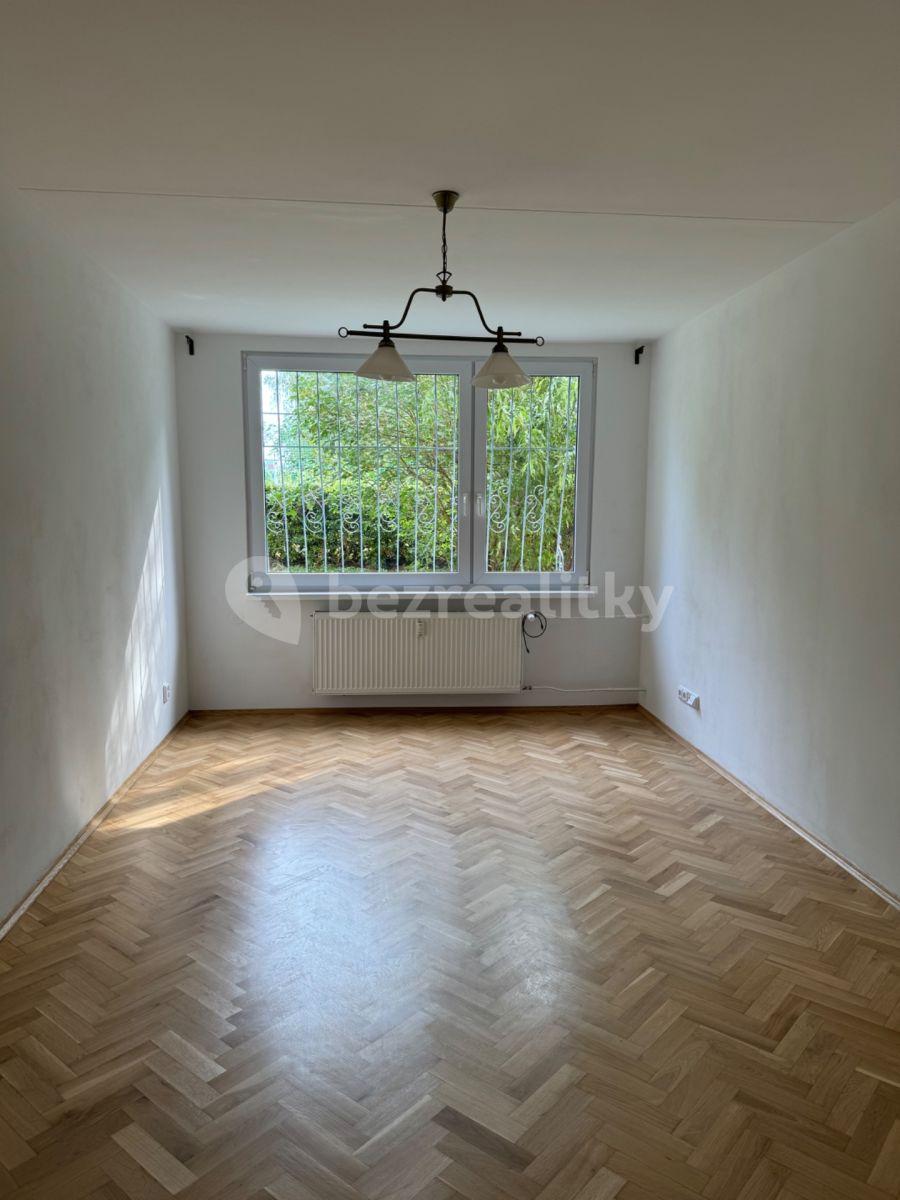 2 bedroom with open-plan kitchen flat to rent, 67 m², Letovská, Prague, Prague