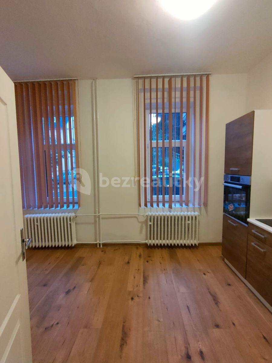 Studio flat to rent, 24 m², Rumunská, Karlovy Vary, Karlovarský Region