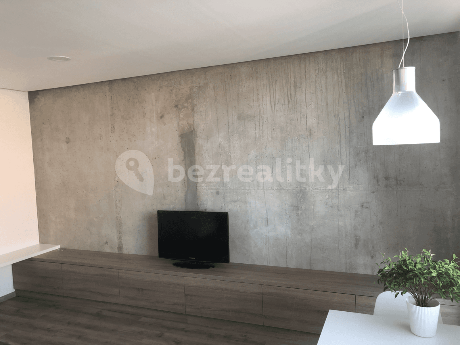 2 bedroom with open-plan kitchen flat for sale, 63 m², Křenická, Prague, Prague