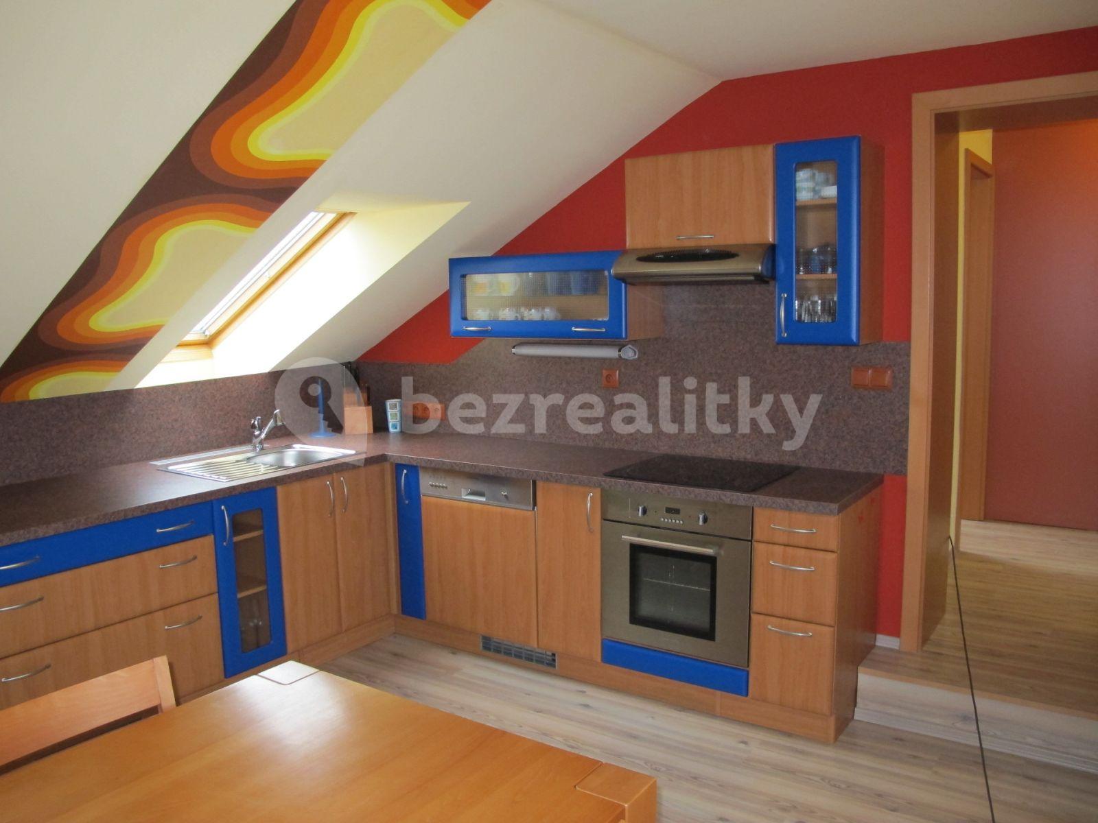 1 bedroom with open-plan kitchen flat to rent, 75 m², Spojovací, Sulice, Středočeský Region