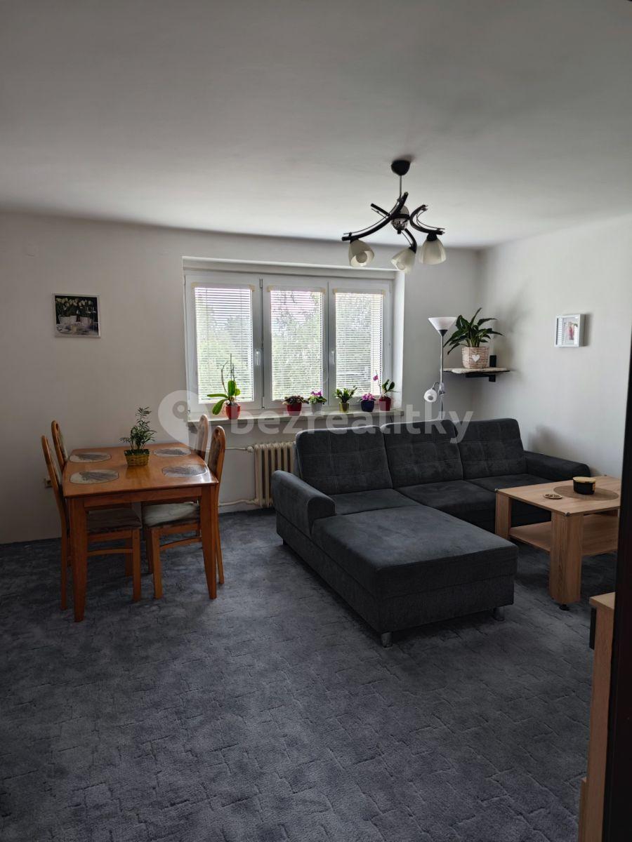 3 bedroom flat for sale, 60 m², Wolkerova, Unhošť, Středočeský Region