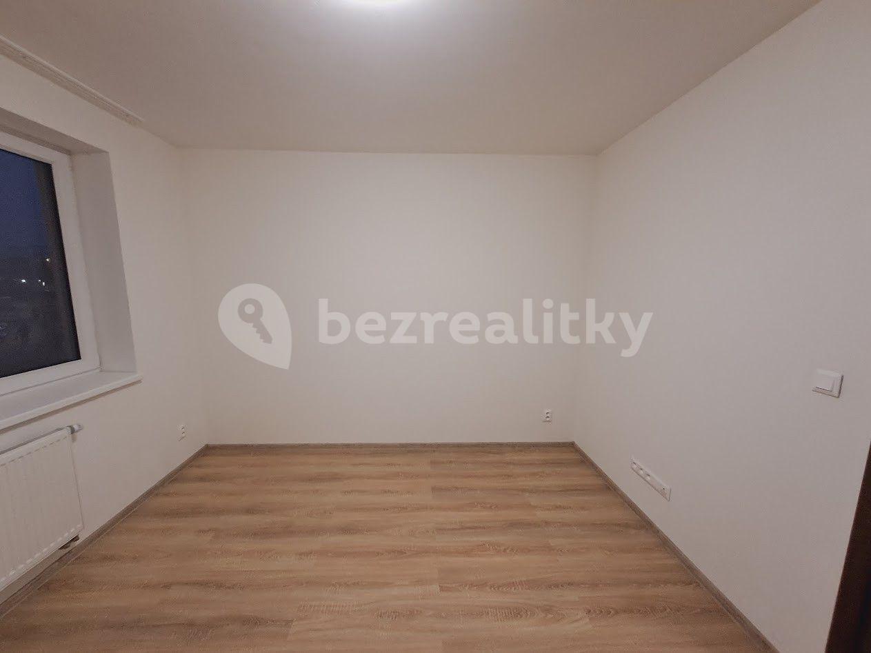 1 bedroom with open-plan kitchen flat to rent, 52 m², Pod Zahrady, Přezletice, Středočeský Region