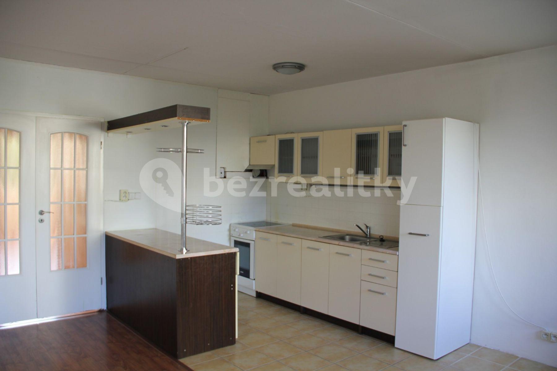 2 bedroom with open-plan kitchen flat for sale, 70 m², Ciolkovského, Prague, Prague