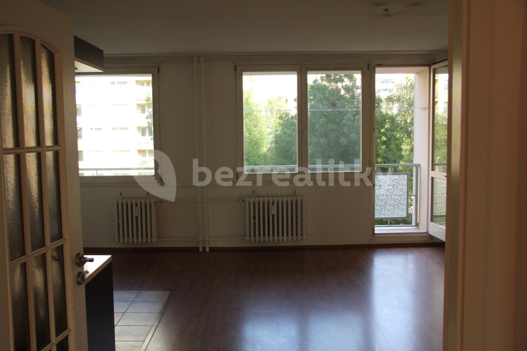 2 bedroom with open-plan kitchen flat for sale, 70 m², Ciolkovského, Prague, Prague