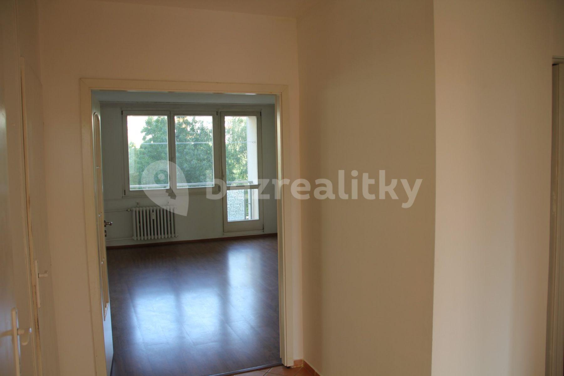 2 bedroom with open-plan kitchen flat for sale, 70 m², Ciolkovského, Prague, Prague