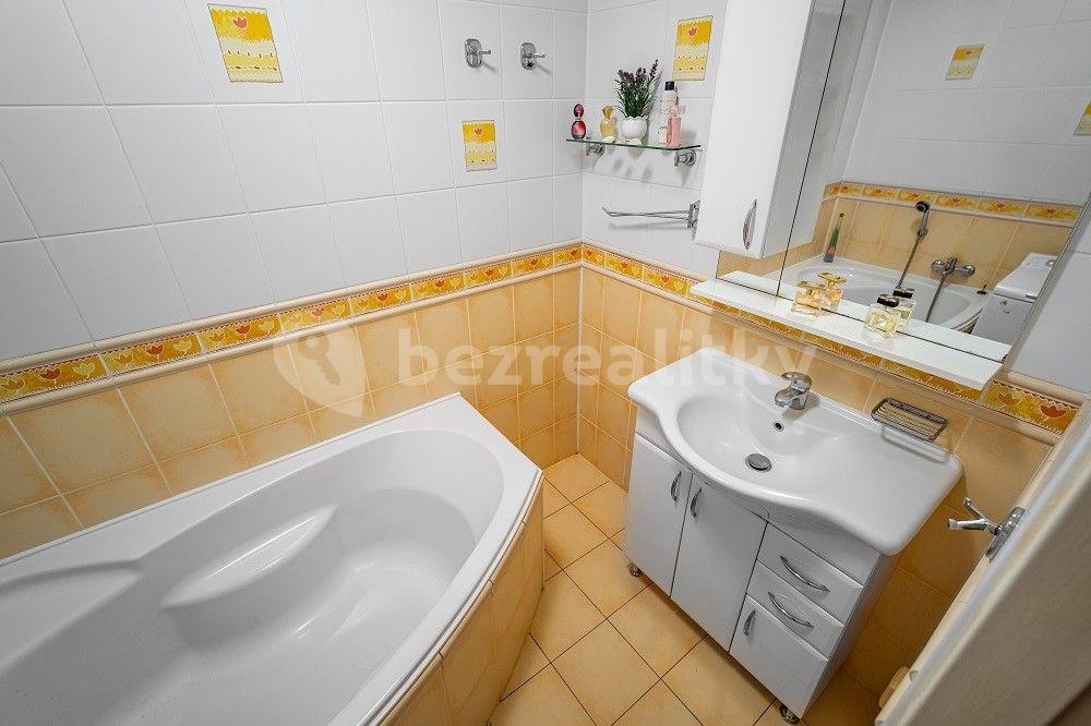 3 bedroom flat for sale, 72 m², 17. listopadu, Kutná Hora, Středočeský Region