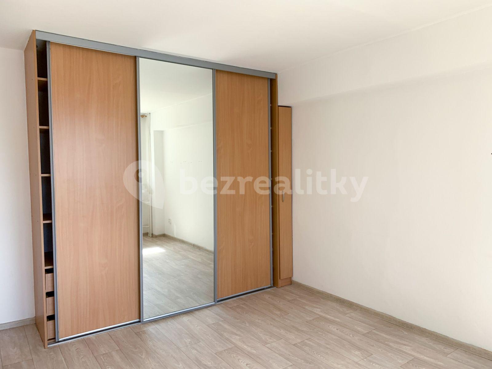 3 bedroom flat for sale, 72 m², 17. listopadu, Kutná Hora, Středočeský Region