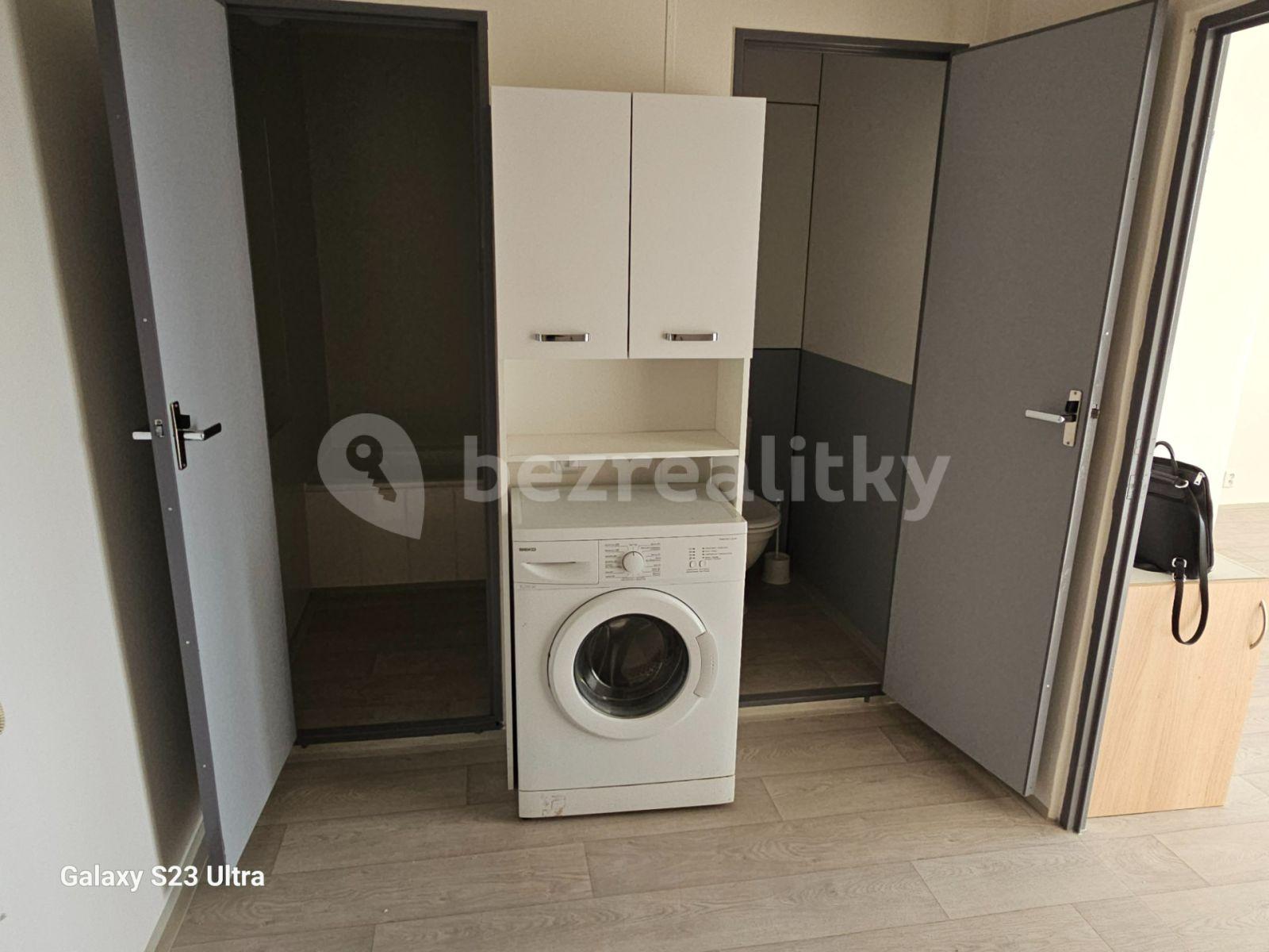 Studio flat to rent, 33 m², Kubíkova, Brno, Jihomoravský Region