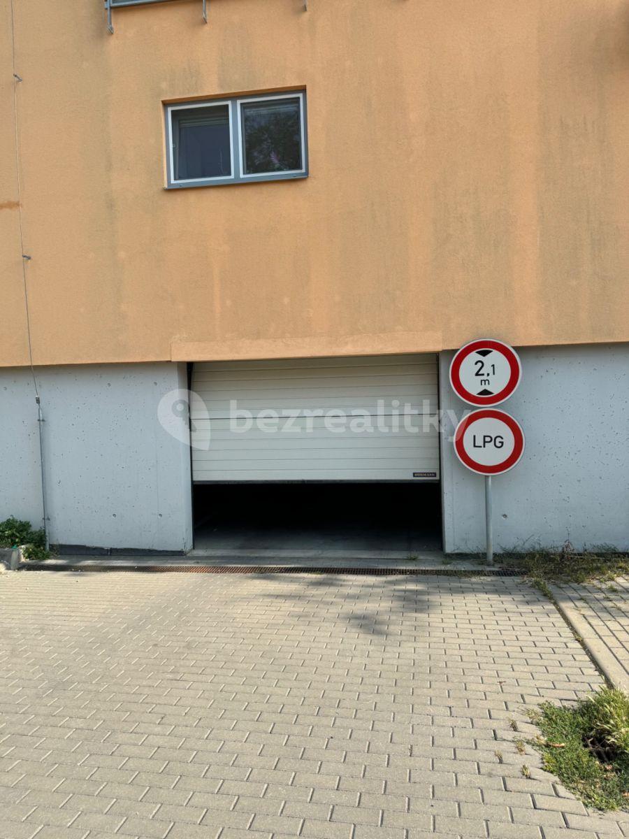 garage for sale, 12 m², Fantova, Brno, Jihomoravský Region