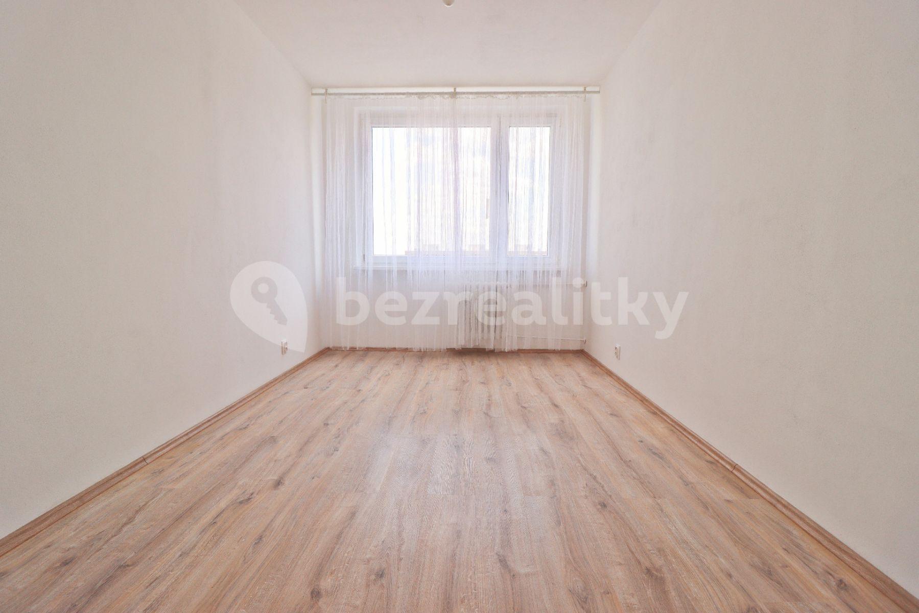 2 bedroom with open-plan kitchen flat for sale, 93 m², Galandova, Prague, Prague