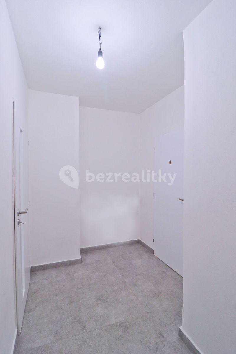 2 bedroom with open-plan kitchen flat for sale, 93 m², Galandova, Prague, Prague