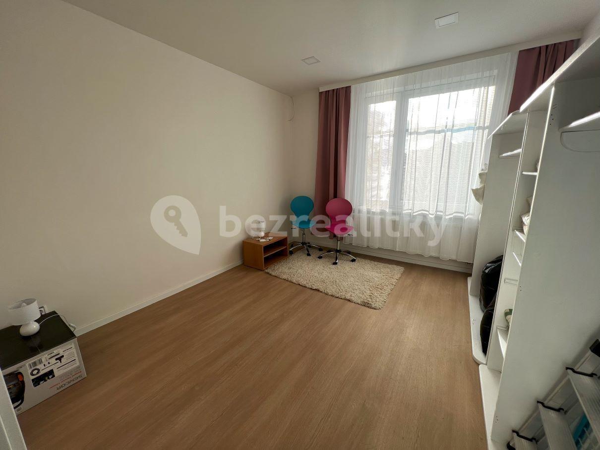 1 bedroom with open-plan kitchen flat to rent, 60 m², Cyrila Boudy, Kladno, Středočeský Region