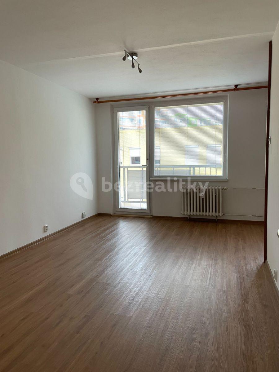 2 bedroom with open-plan kitchen flat to rent, 69 m², Elišky Krásnohorské, Litoměřice, Ústecký Region