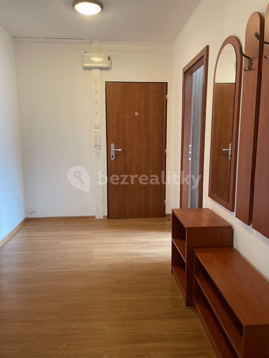 2 bedroom with open-plan kitchen flat to rent, 69 m², Elišky Krásnohorské, Litoměřice, Ústecký Region