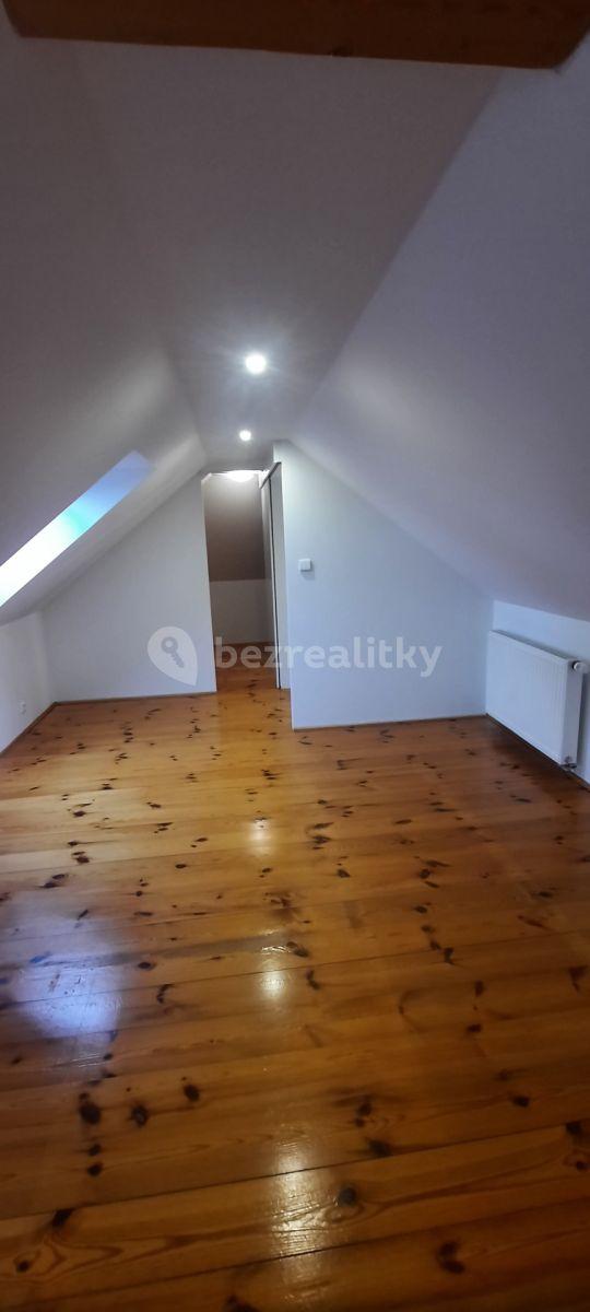 3 bedroom flat to rent, 105 m², U Strže, Prague, Prague