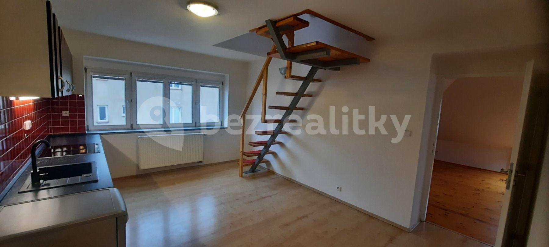 3 bedroom flat to rent, 105 m², U Strže, Prague, Prague