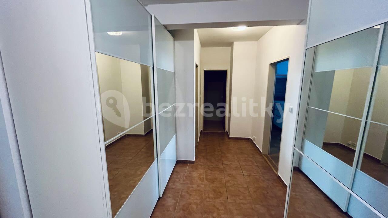 1 bedroom with open-plan kitchen flat to rent, 68 m², Hakenova, Prague, Prague