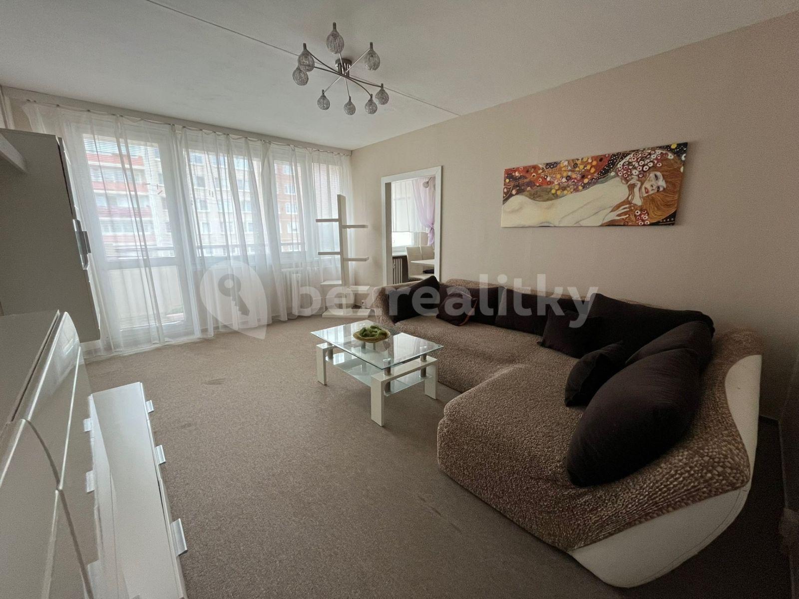 3 bedroom flat to rent, 71 m², Borovanského, Prague, Prague