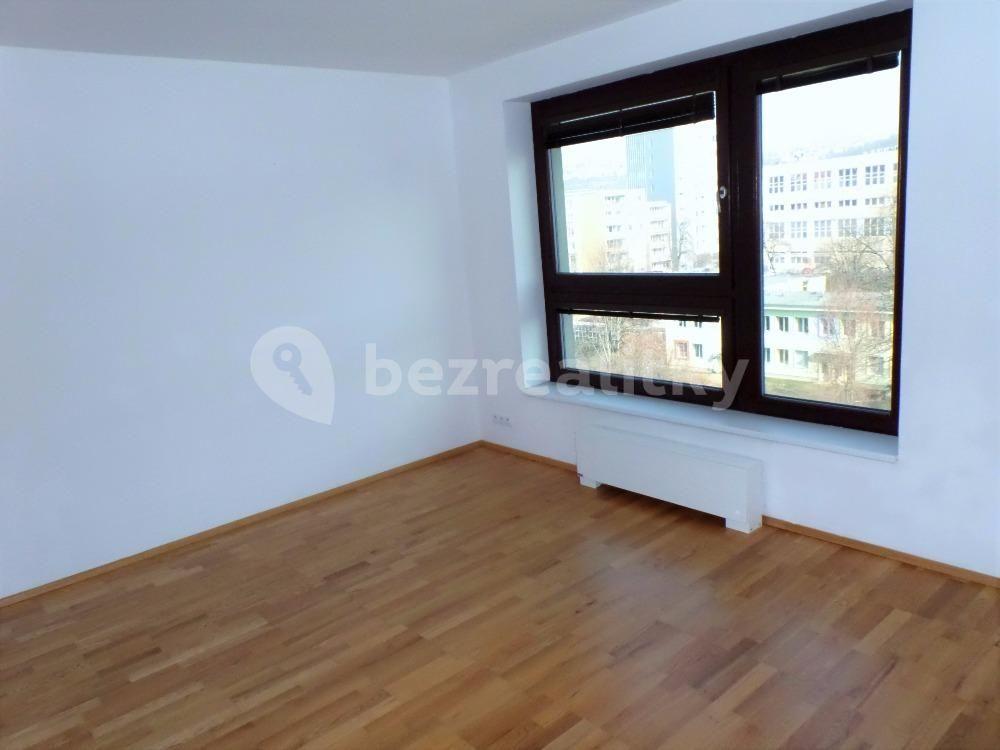 1 bedroom with open-plan kitchen flat to rent, 72 m², U Uranie, Prague, Prague