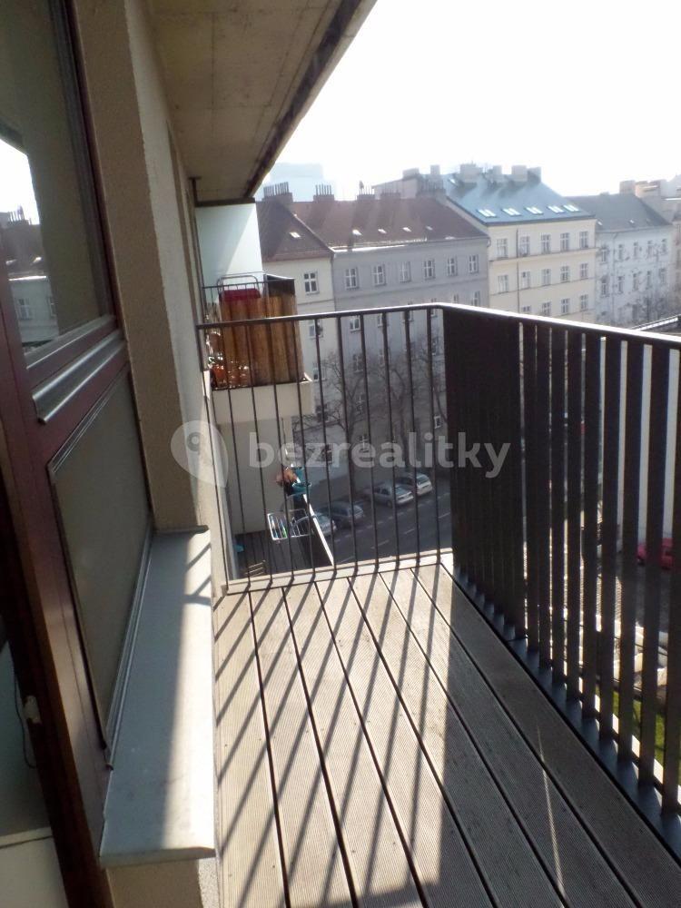 1 bedroom with open-plan kitchen flat to rent, 72 m², U Uranie, Prague, Prague