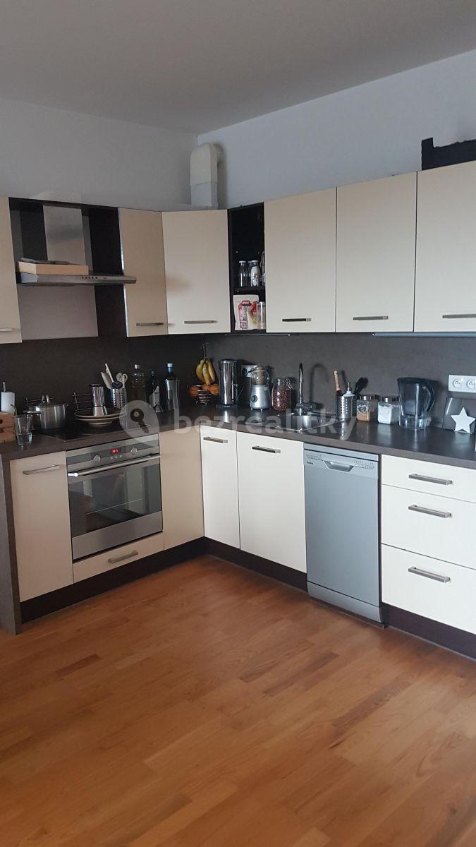 1 bedroom with open-plan kitchen flat to rent, 72 m², U Uranie, Prague, Prague