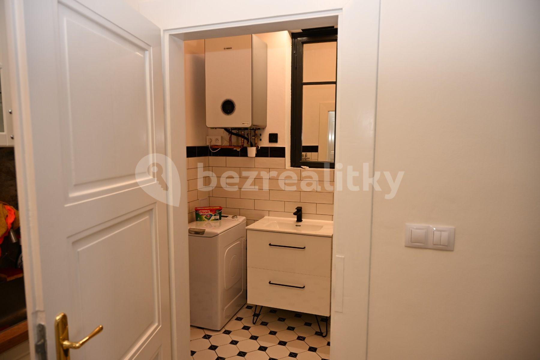 3 bedroom flat to rent, 105 m², Terronská, Prague, Prague