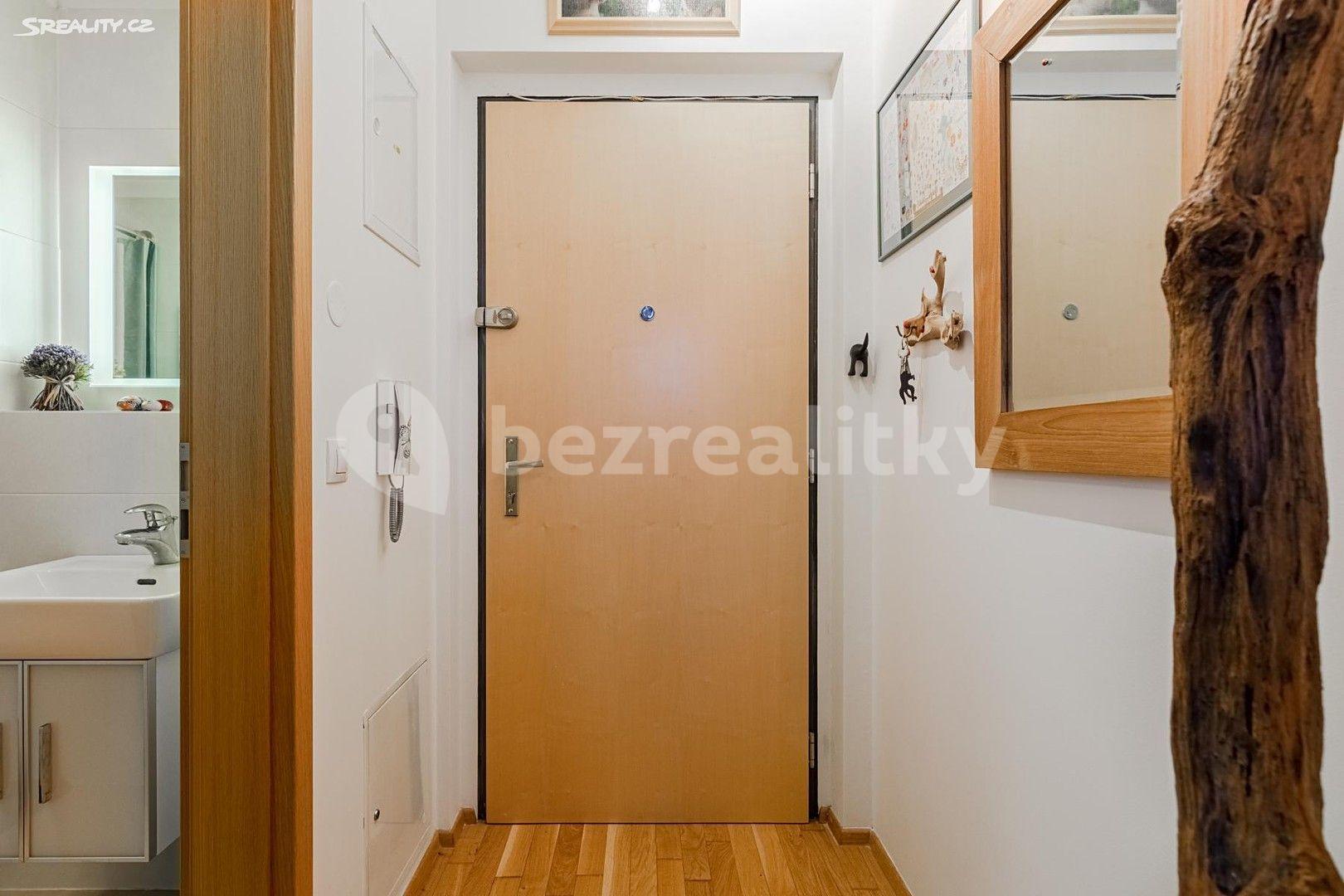 Studio flat to rent, 23 m², Mokropeská, Černošice, Středočeský Region