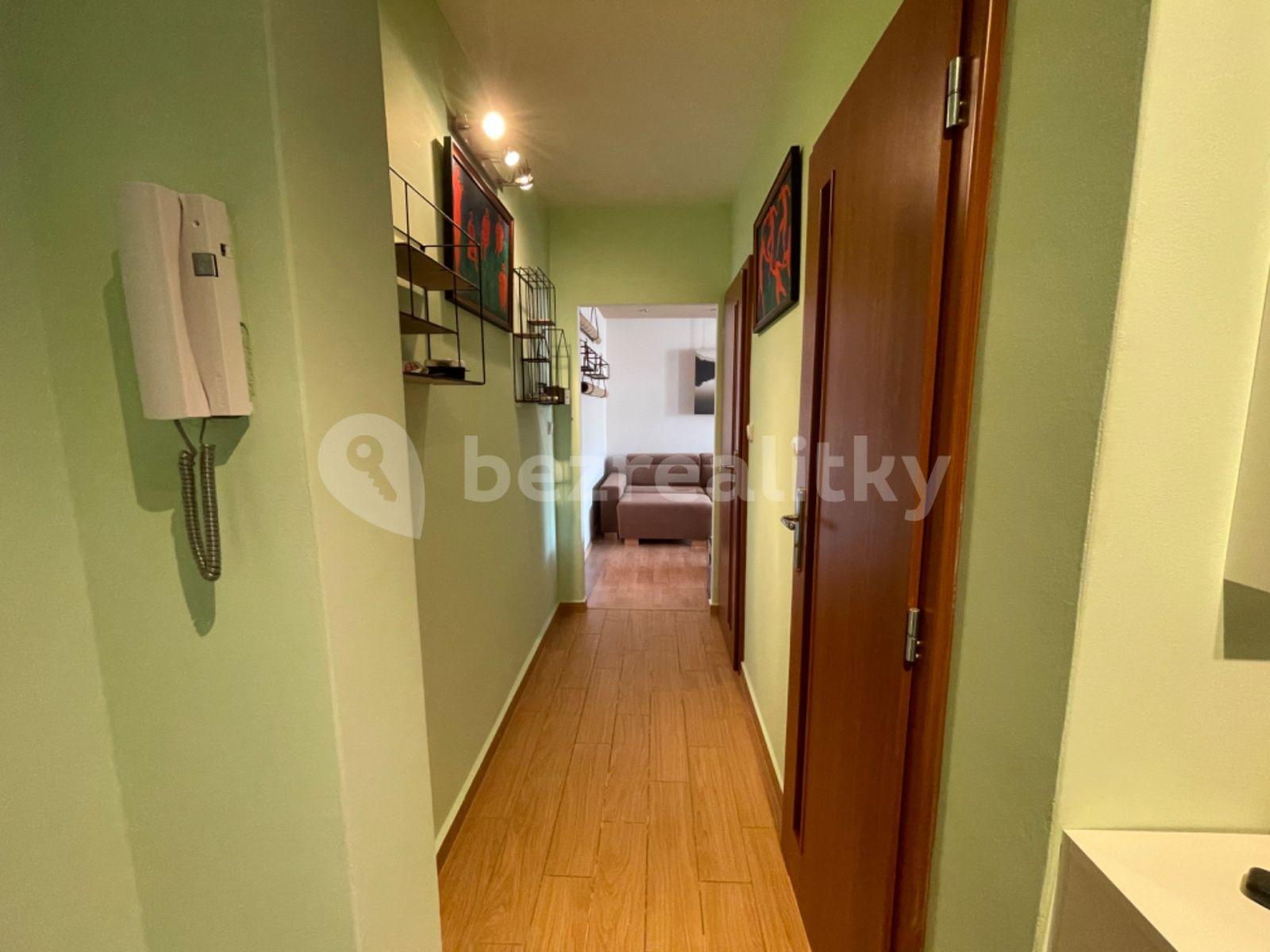 2 bedroom flat to rent, 60 m², Famfulíkova, Prague, Prague