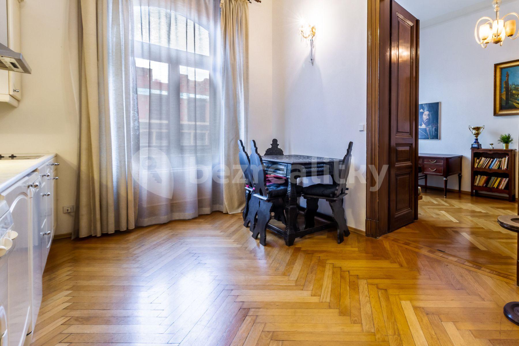 1 bedroom with open-plan kitchen flat to rent, 45 m², Za Poříčskou bránou, Prague, Prague