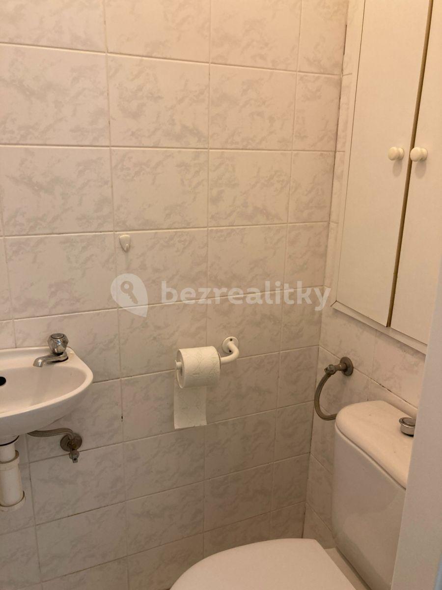 2 bedroom flat to rent, 56 m², Kvítková, Zlín, Zlínský Region