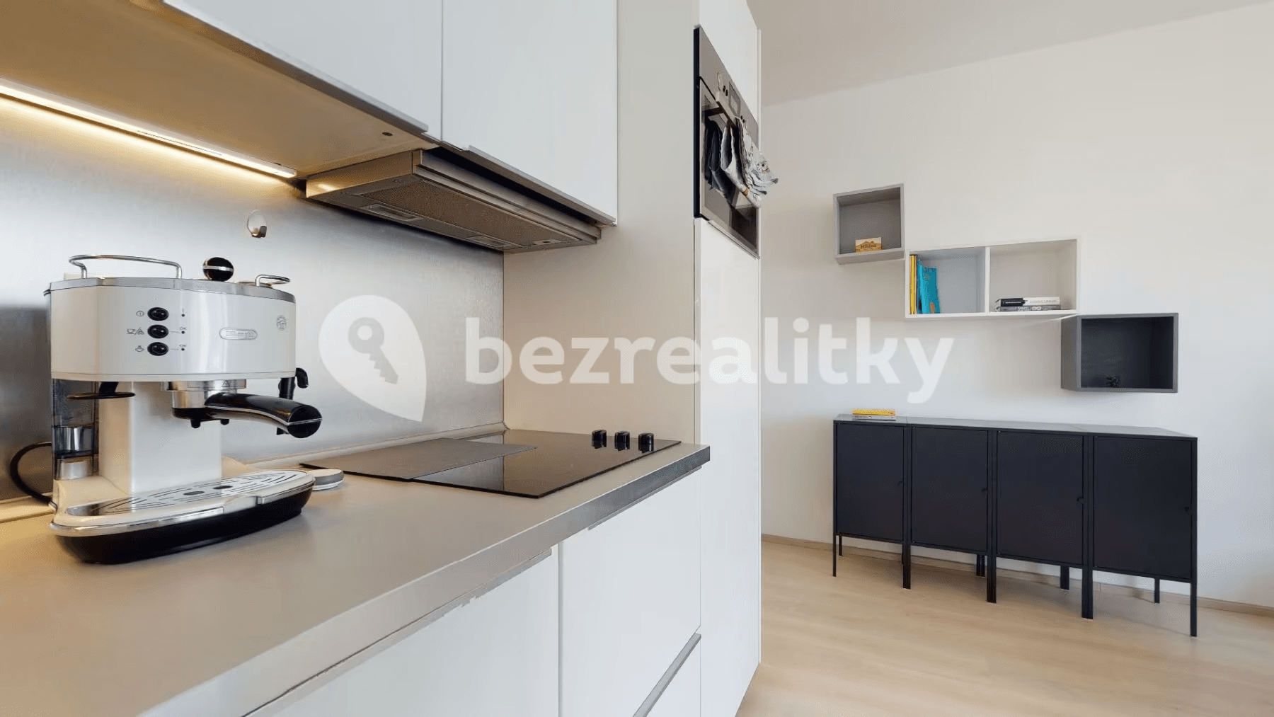 1 bedroom with open-plan kitchen flat for sale, 53 m², Petrohradská, Prague, Prague