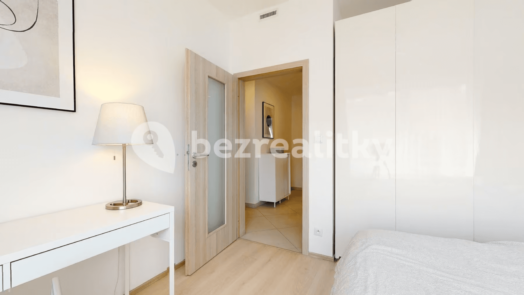 1 bedroom with open-plan kitchen flat for sale, 53 m², Petrohradská, Prague, Prague