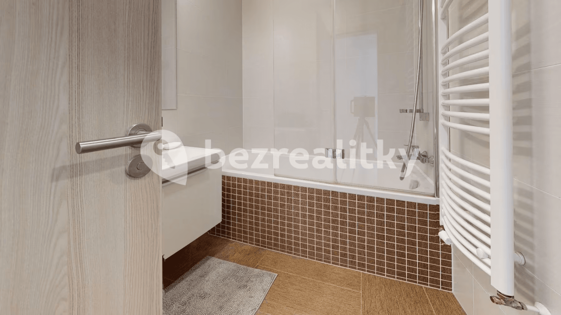 1 bedroom with open-plan kitchen flat for sale, 53 m², Petrohradská, Prague, Prague