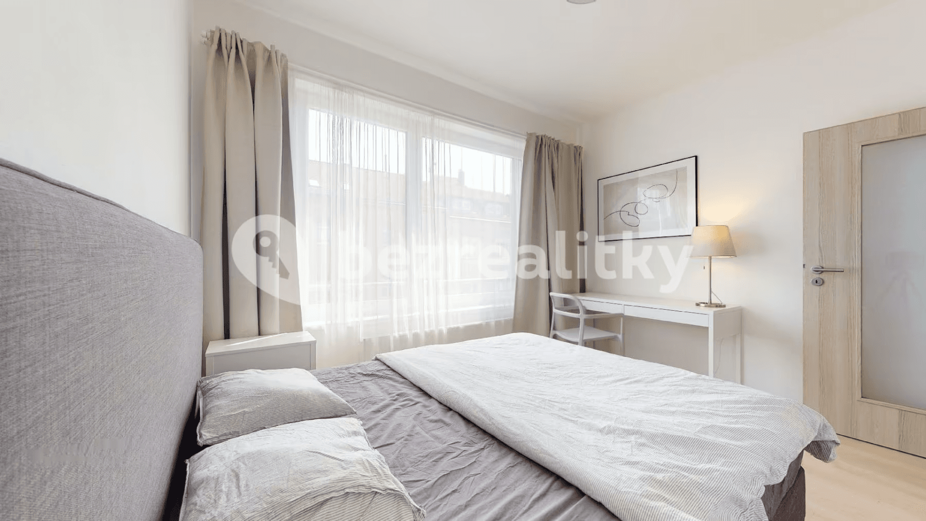 1 bedroom with open-plan kitchen flat for sale, 53 m², Petrohradská, Prague, Prague