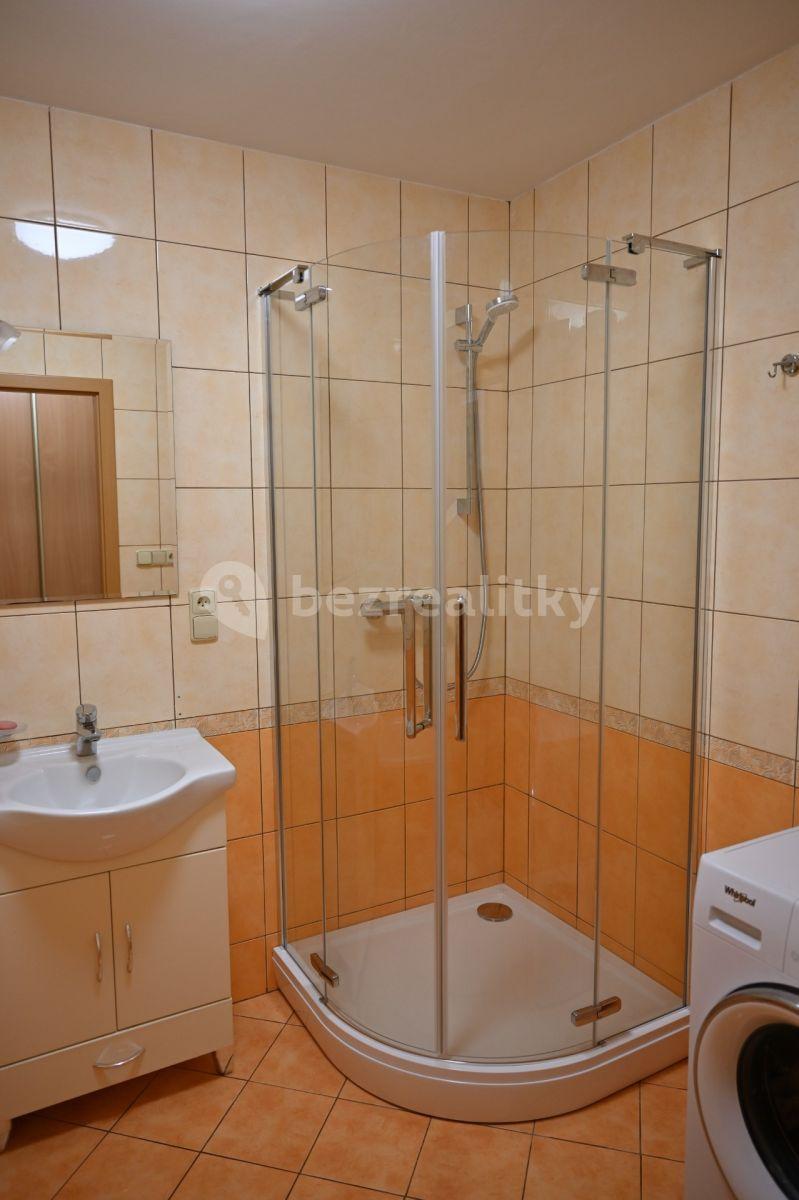 3 bedroom flat to rent, 68 m², Přímětická, Prague, Prague