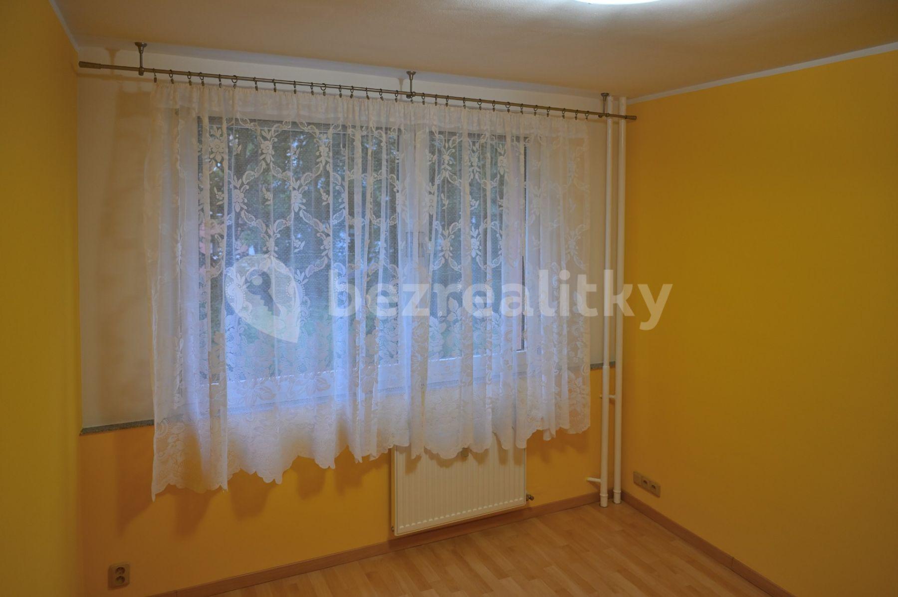 3 bedroom flat to rent, 68 m², Přímětická, Prague, Prague