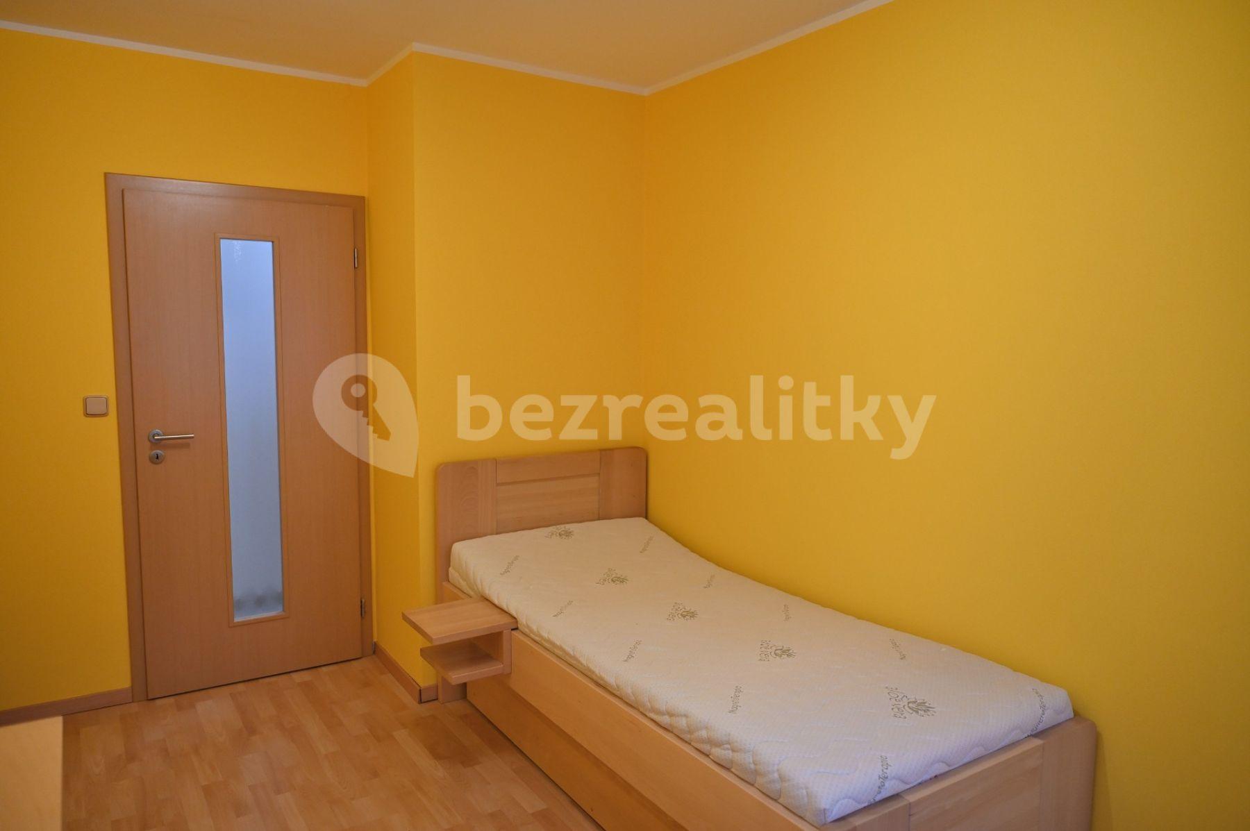 3 bedroom flat to rent, 68 m², Přímětická, Prague, Prague