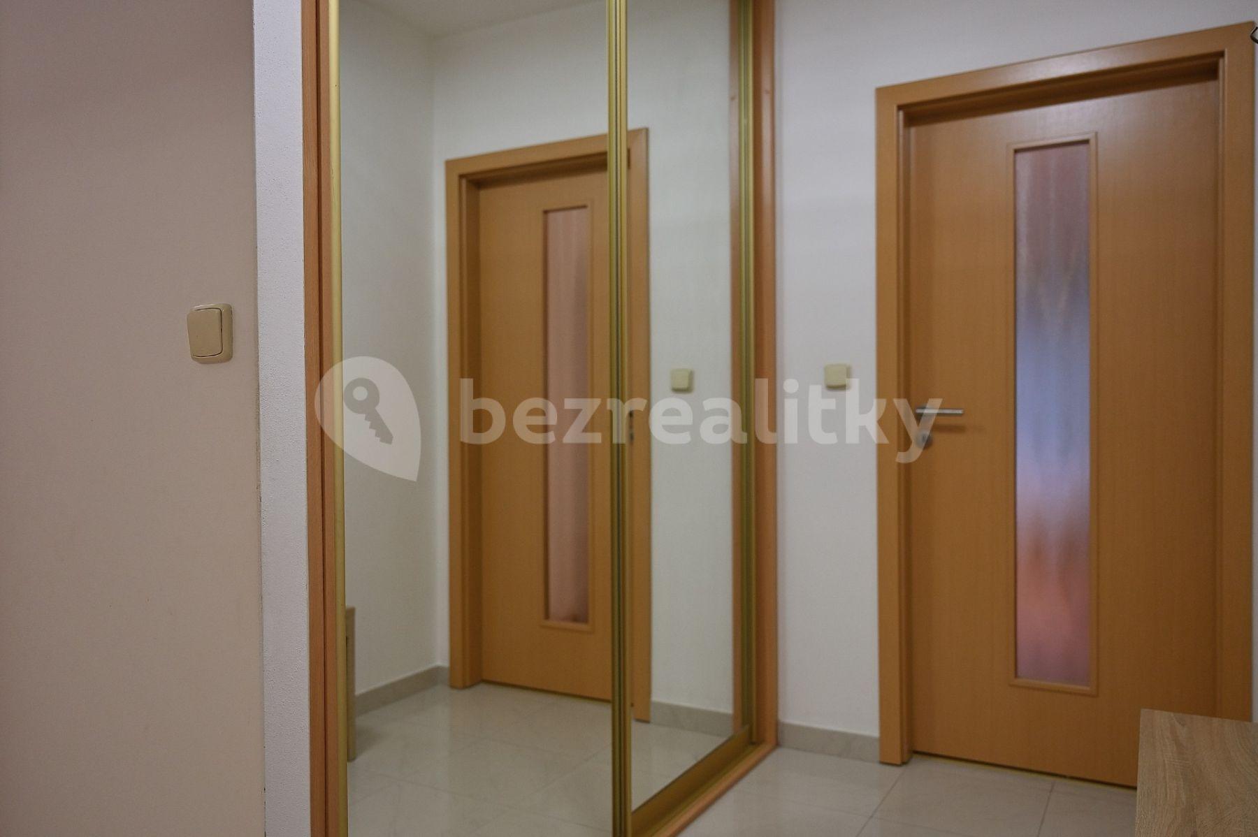 3 bedroom flat to rent, 68 m², Přímětická, Prague, Prague