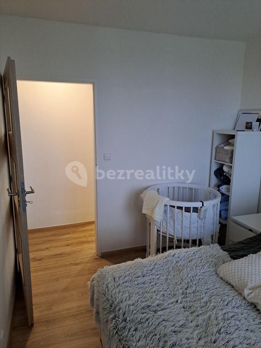 1 bedroom with open-plan kitchen flat to rent, 41 m², Na Strži, Prague, Prague