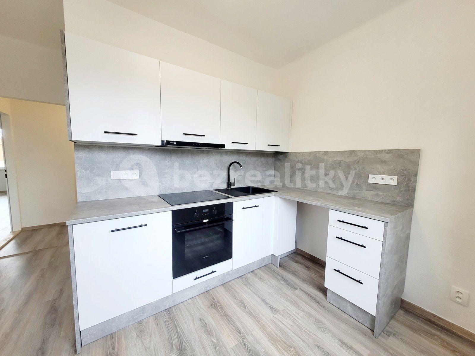 4 bedroom flat to rent, 59 m², Gustava Klimenta, Havířov, Moravskoslezský Region