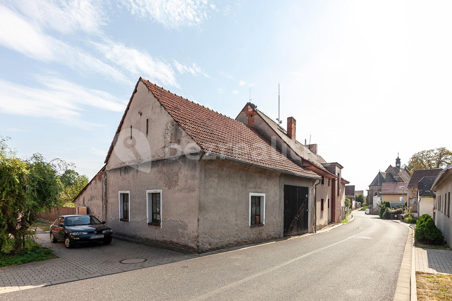 house for sale, 227 m², Husova, Uhlířské Janovice, Středočeský Region