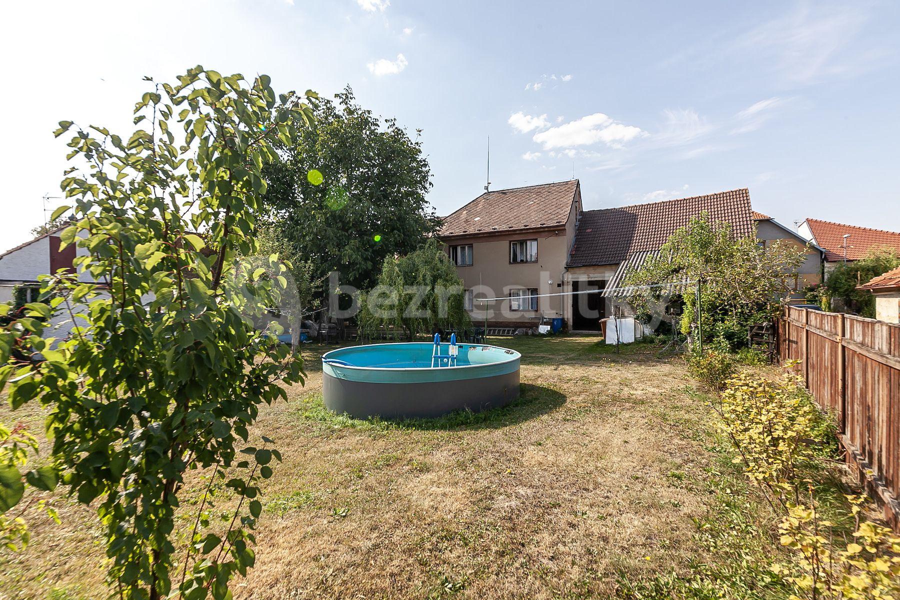 house for sale, 227 m², Husova, Uhlířské Janovice, Středočeský Region