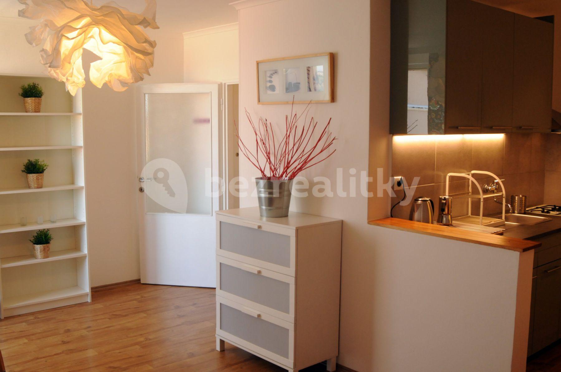 Studio flat to rent, 36 m², Banskobystrická, Prague, Prague