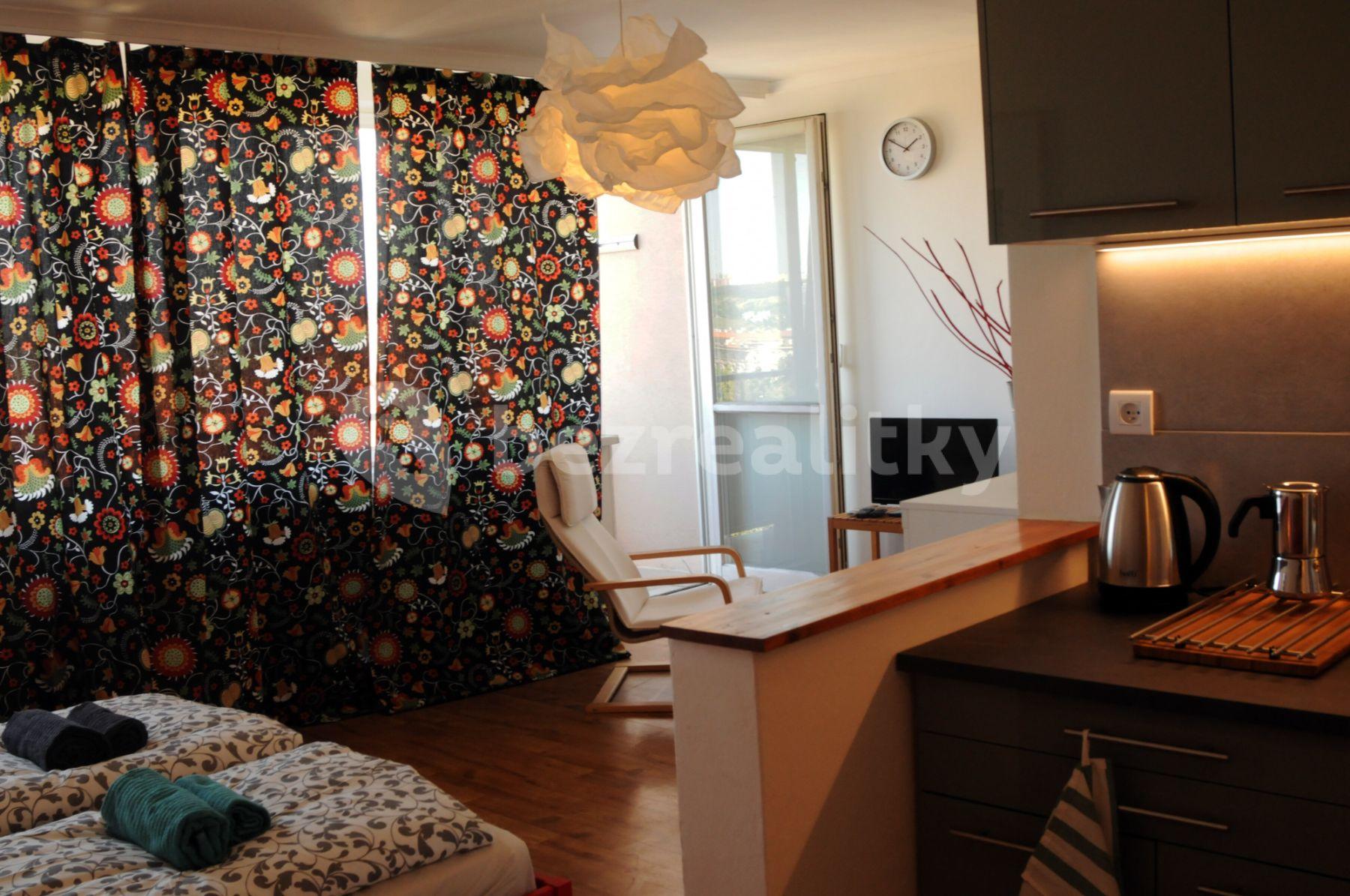 Studio flat to rent, 36 m², Banskobystrická, Prague, Prague