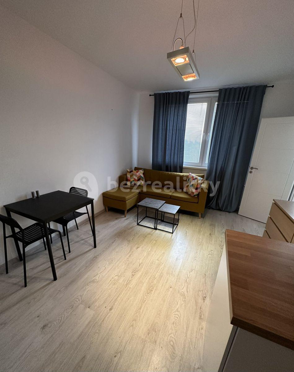 1 bedroom with open-plan kitchen flat to rent, 40 m², Banšelova, Ružinov, Bratislavský Region