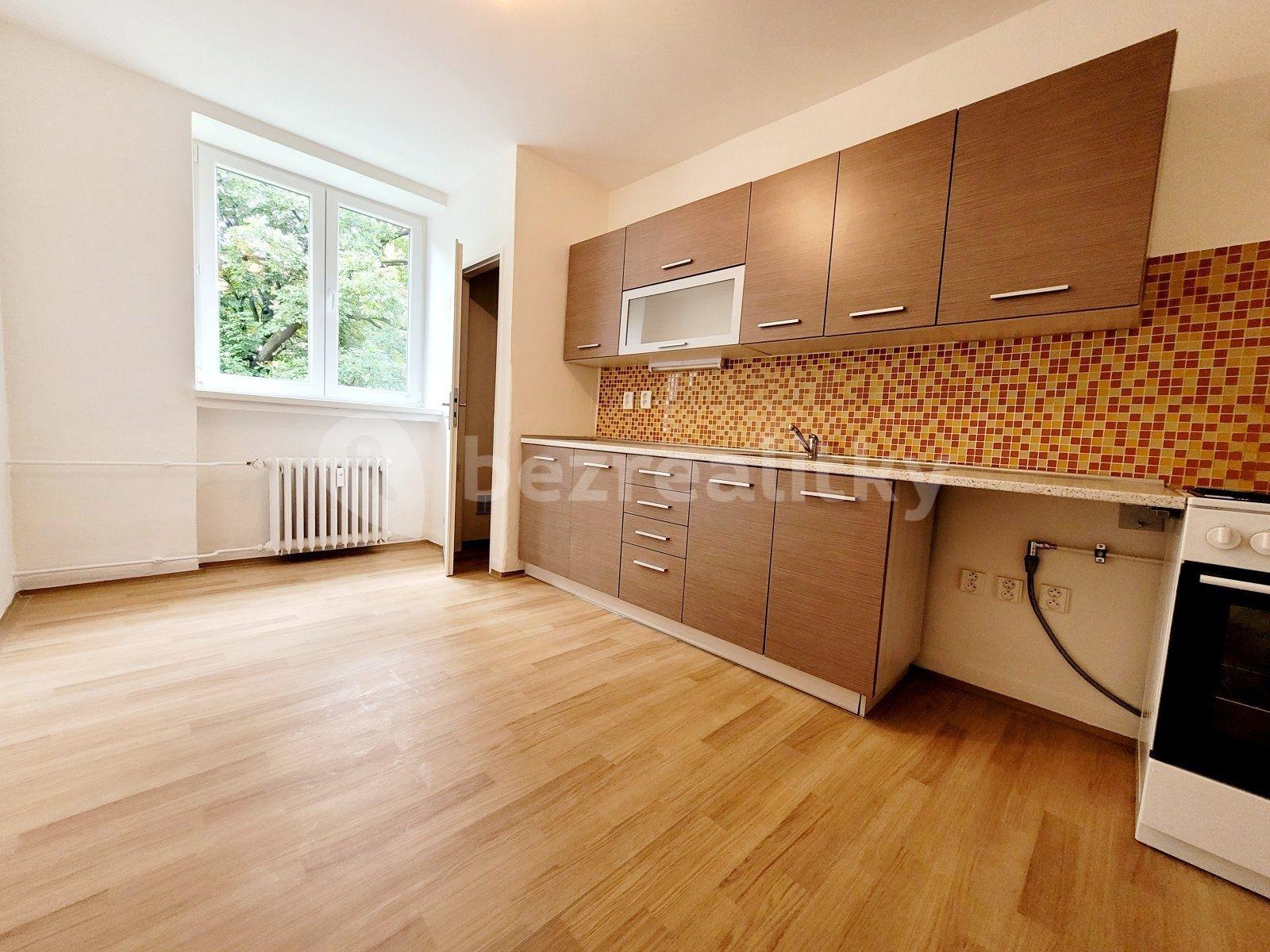 3 bedroom flat to rent, 96 m², Vardasova, Havířov, Moravskoslezský Region